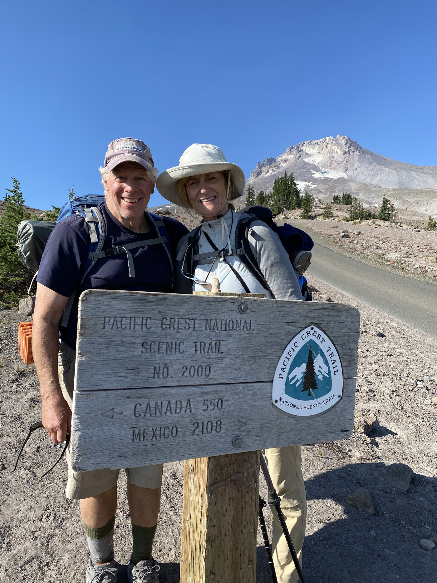 David E Jones and Wife Hiking at Pacific Crest National Scenic Trail Photo Gallery